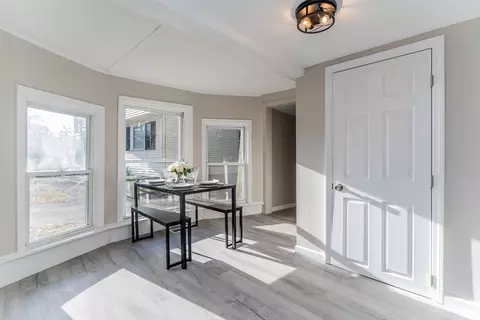 74 Laurence St, Springfield, MA 01104 photo 5