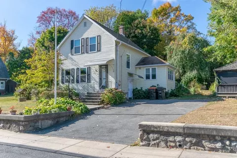 66 S Westfield St, Agawam, MA 01030