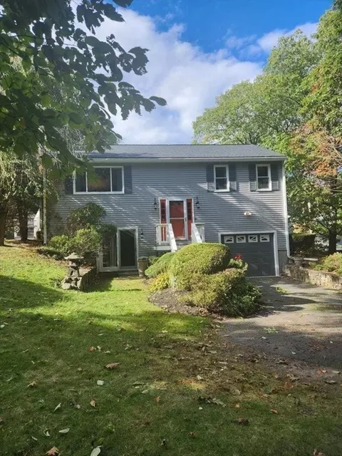 25 Park Sq, Swampscott, MA 01907