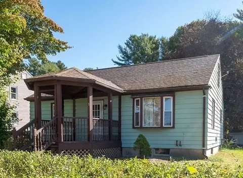 873 Riverside Dr, Thompson, CT 06255