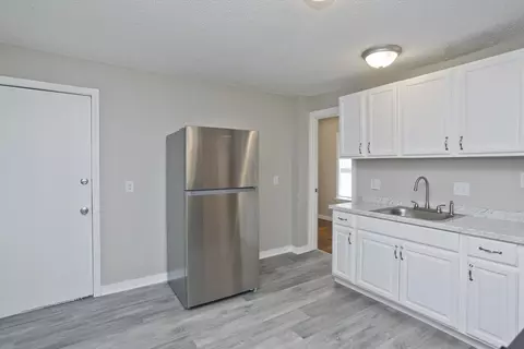 293 Eastern Ave, Springfield, MA 01109 photo 7