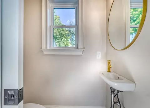 13 Prospect Ave, Boston, MA 02131 photo 16