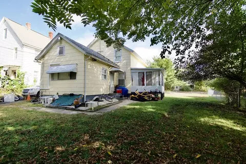 156 Allen St, Springfield, MA 01108 photo 3