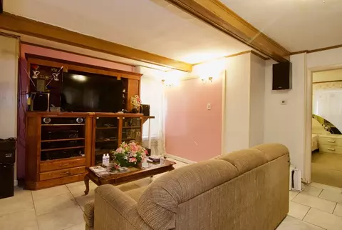 156 Allen St, Springfield, MA 01108 photo 8