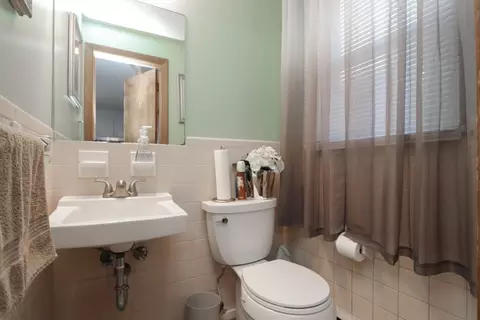 46-48 Silas St, Springfield, MA 01109 photo 16