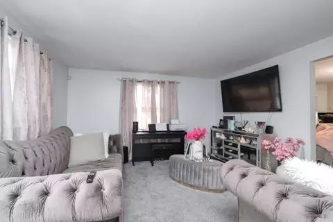 46-48 Silas St, Springfield, MA 01109 photo 7