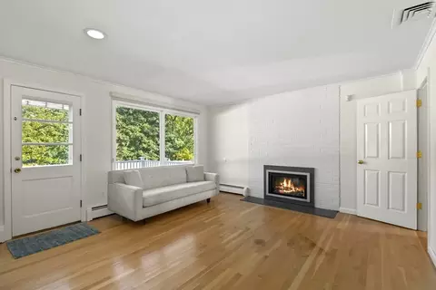 21 Montclair Dr, Worcester, MA 01609 photo 4