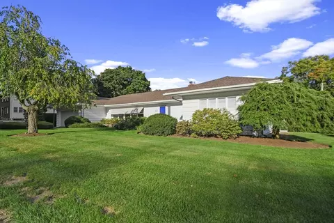 21 Montclair Dr, Worcester, MA 01609 photo 3