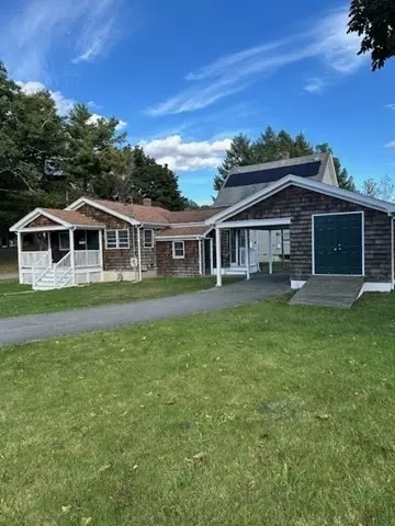 92 Pine St, Swansea, MA 02777