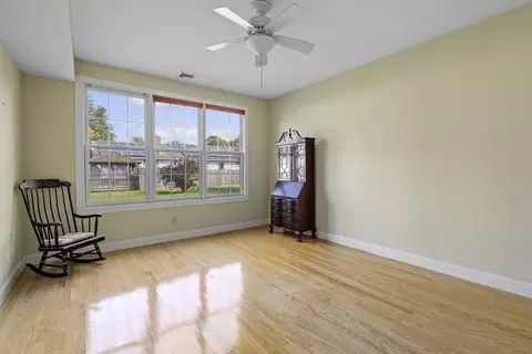 359 Main St #8A, Easthampton, MA 01027 photo 18