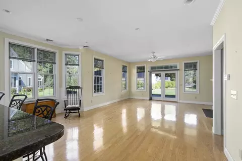 359 Main St #8A, Easthampton, MA 01027 photo 4