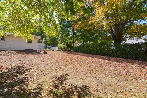 12 Oliver St, Easthampton, MA 01027 photo 16