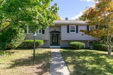 22 Westchester Dr, Auburn, MA 01501