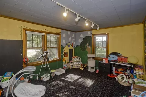 486 Prospect St, Chicopee, MA 01020 photo 18