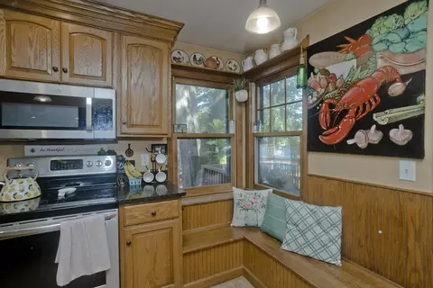 486 Prospect St, Chicopee, MA 01020 photo 11