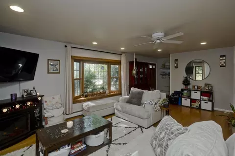 486 Prospect St, Chicopee, MA 01020 photo 13