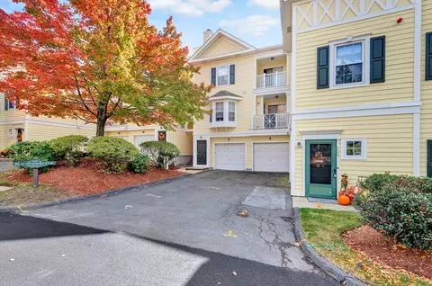 106 Gazebo Cir #106, Reading, MA 01867