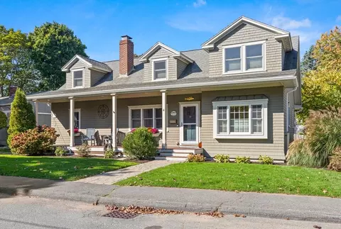 4 Johns Rd, Marblehead, MA 01945 photo 2
