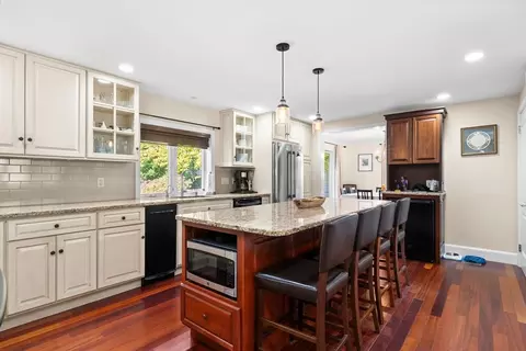 4 Johns Rd, Marblehead, MA 01945 photo 13