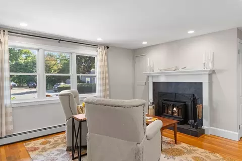 4 Johns Rd, Marblehead, MA 01945 photo 7