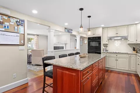 4 Johns Rd, Marblehead, MA 01945 photo 11