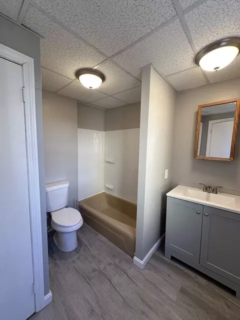 Bath - 64 Rocliffe St, Fall River, MA 02723 photo 1 of 1