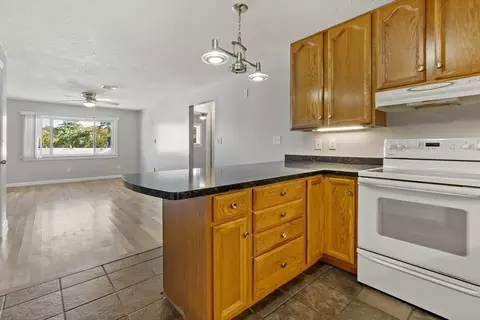 5455 N Main St #7E, Fall River, MA 02720 photo 3