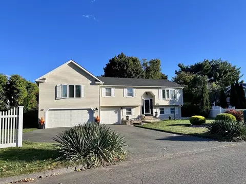 116 Barbara Ln, Agawam, MA 01030