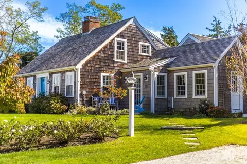 11 Seaview Rd, Orleans, MA 02653
