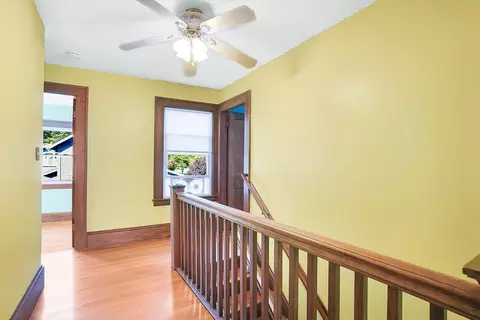 Entry Way - 50 Morningside Park, Springfield, MA 01108 photo 4 of 5