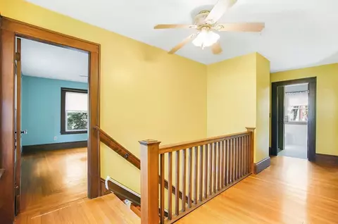 Entry Way - 50 Morningside Park, Springfield, MA 01108 photo 5 of 5