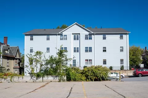 20 William St #2, Worcester, MA 01609