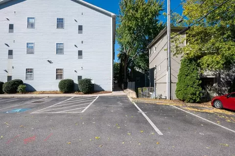 Exterior - 20 William St #2, Worcester, MA 01609 photo 5 of 5