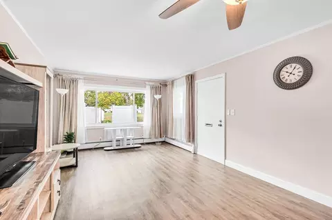 Living - 71 Doverbrook Rd #71, Chicopee, MA 01022 photo 1 of 4