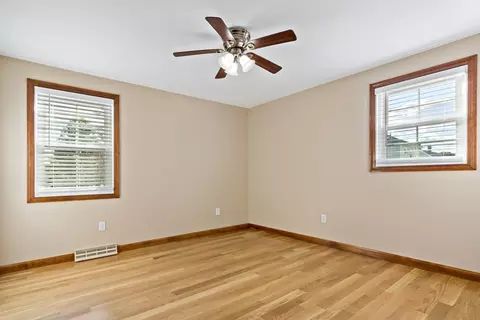 515 Snell St, Fall River, MA 02721 photo 14