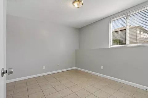 Bedroom - 239 Glasgow St #4, Fall River, MA 02721 photo 2 of 3