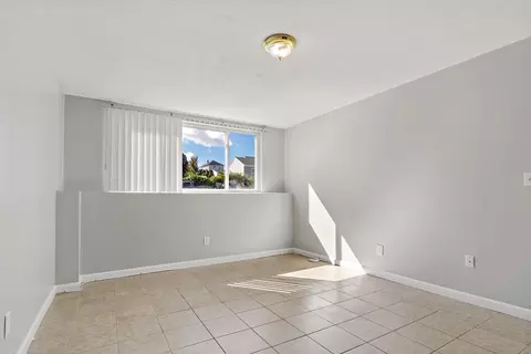 Other - 239 Glasgow St #4, Fall River, MA 02721 photo 3 of 5