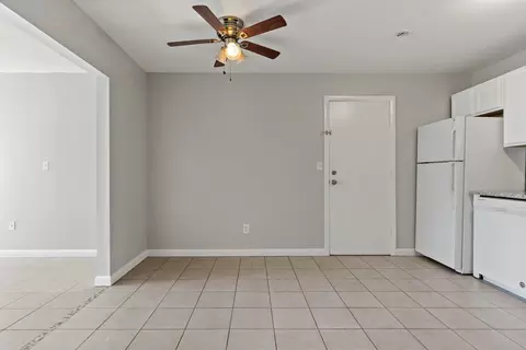 Dining - 239 Glasgow St #4, Fall River, MA 02721 photo 1 of 1