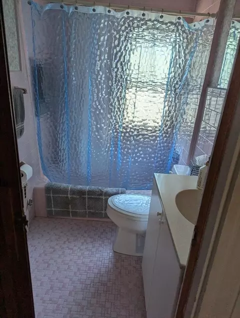 Bath - 105 Commonwealth Ave, Dedham, MA 02026 photo 2 of 2