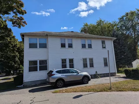 Exterior - 105 Commonwealth Ave, Dedham, MA 02026 photo 4 of 6