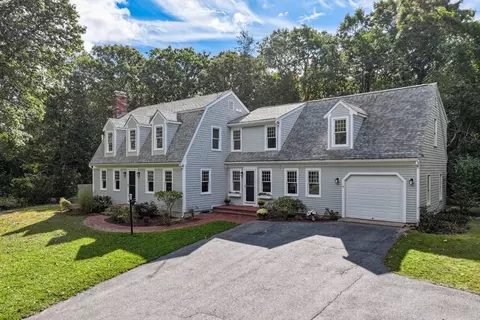 71 Colonial Way, Falmouth, MA 02540