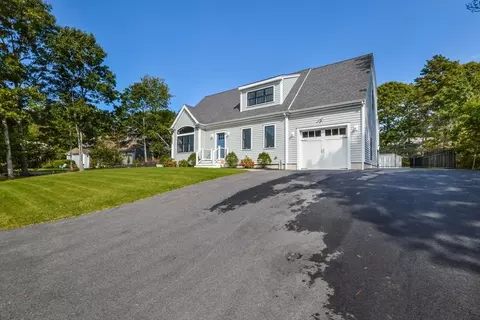 Exterior - 12 Leeshore, Mashpee, MA 02649 photo 4 of 10