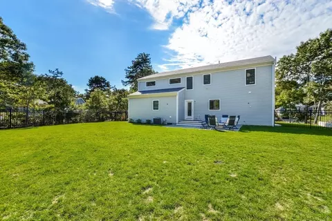 Exterior - 12 Leeshore, Mashpee, MA 02649 photo 10 of 10