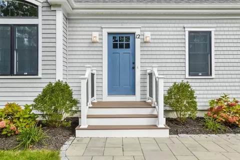 Exterior - 12 Leeshore, Mashpee, MA 02649 photo 2 of 10