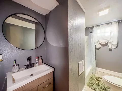 970 Chicopee St, Chicopee, MA 01013 photo 10
