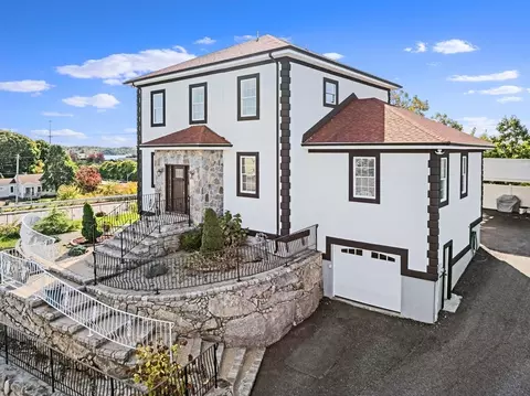 405 E Warren St, Fall River, MA 02723