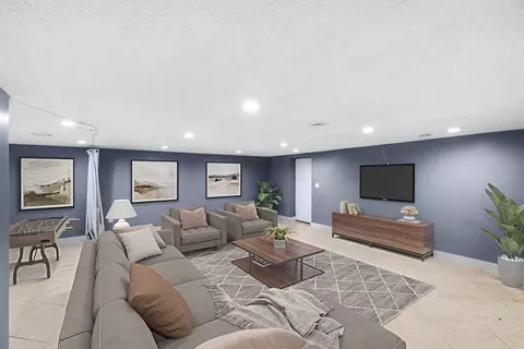 Living - 405 E Warren St, Fall River, MA 02723 photo 9 of 9