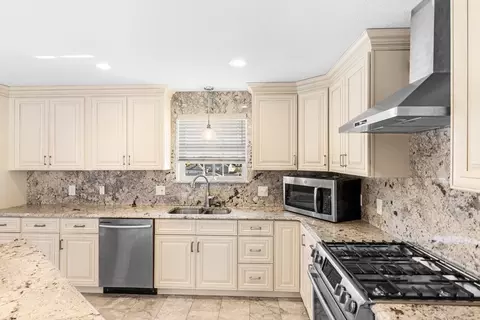 Kitchen - 405 E Warren St, Fall River, MA 02723 photo 4 of 4