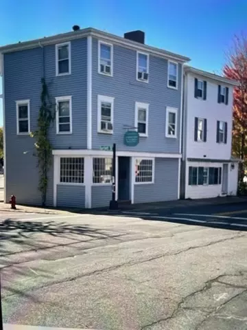 81 Cabot St #3F, Beverly, MA 01915