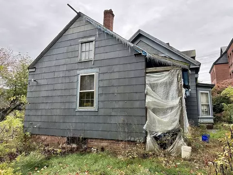 15 School St, Orange, MA 01364 photo 4